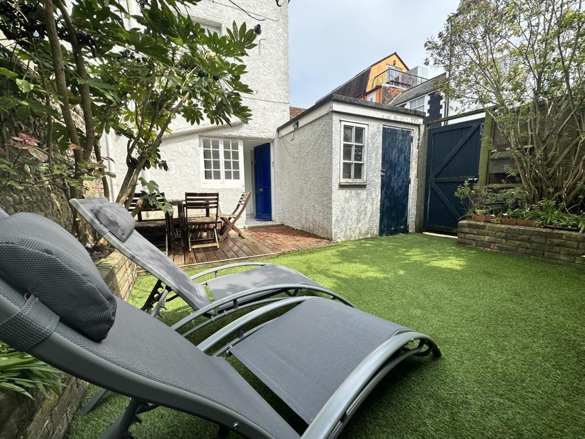 Amazing Apartment, Private Garden, Off Street Parking Apartment Brighton