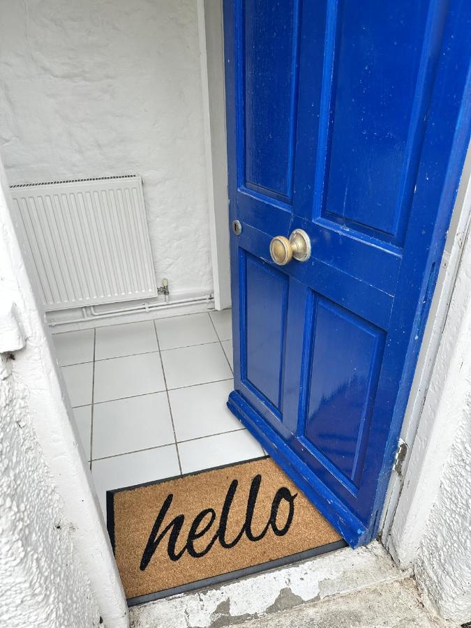 Amazing Apartment, Private Garden, Off Street Parking Apartment *